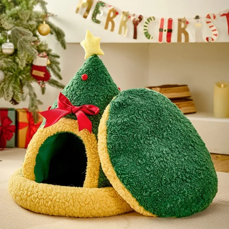 Christmas Cat Nest Bed – Warm Semi-Enclosed Pet House with Washable Pad